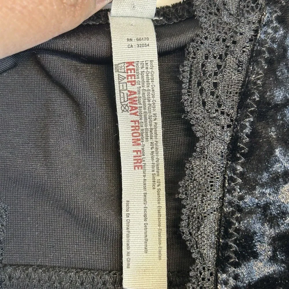 Free People Size Medium Black Viper Velvet & Lace Mini Dress‎